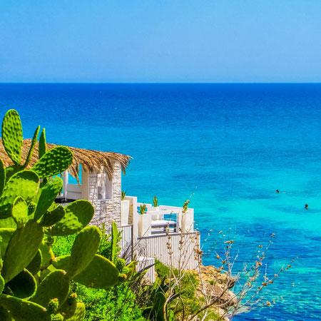 Primi Tuffi in Puglia: Spiagge e Borghi da Scoprire