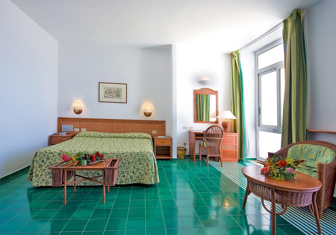 Ischia a Luglio: Park Hotel Elma 4* Casamicciola 3