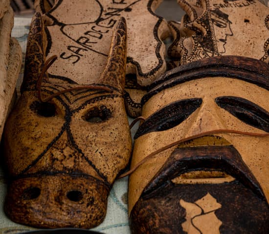 TUTTO ESAURITO! Carnevale in Sardegna 2025: Sartiglia, Mamuthones, Nuraghi e Sapori della tradizione 12