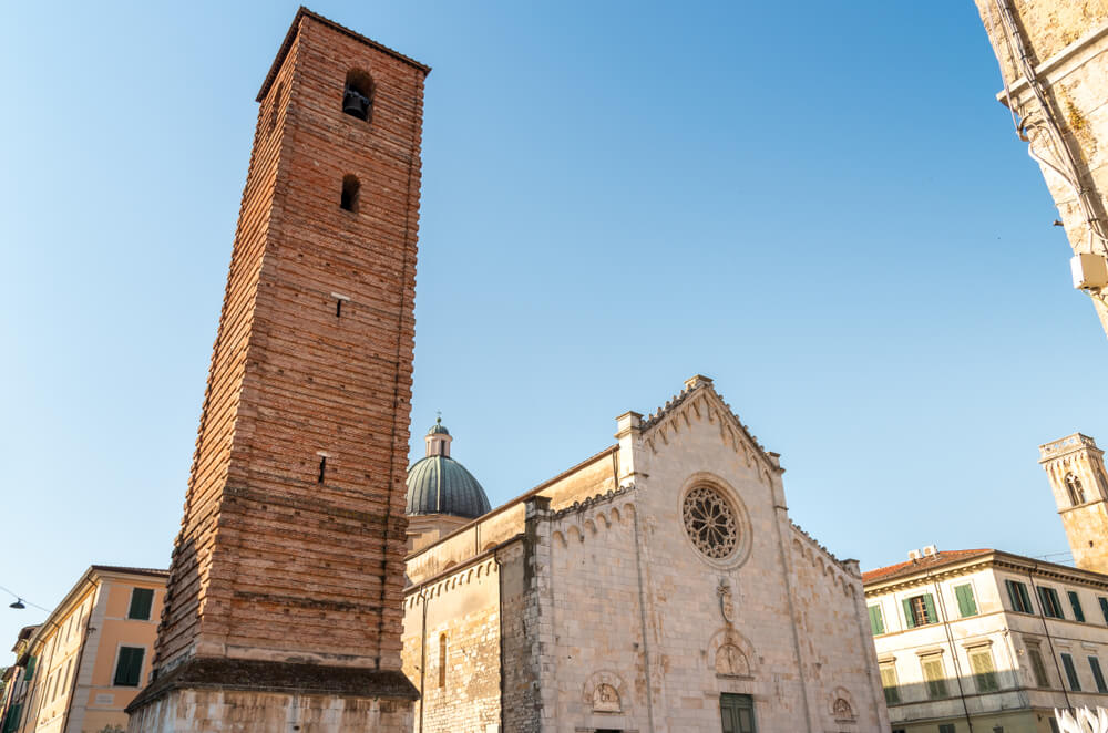 TUTTO ESAURITO! Capodanno in Toscana: tra borghi medievali, presepi, terme e cantucci 5