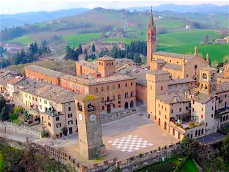 ULTIMI POSTI! Il Carnevale Estense a Ferrara 3