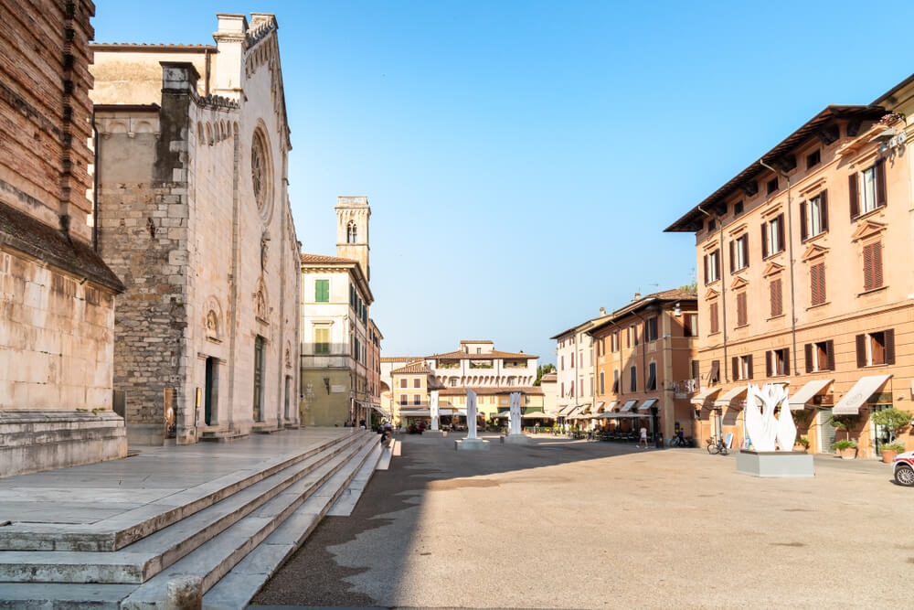 TUTTO ESAURITO! Capodanno in Toscana: tra borghi medievali, presepi, terme e cantucci 7