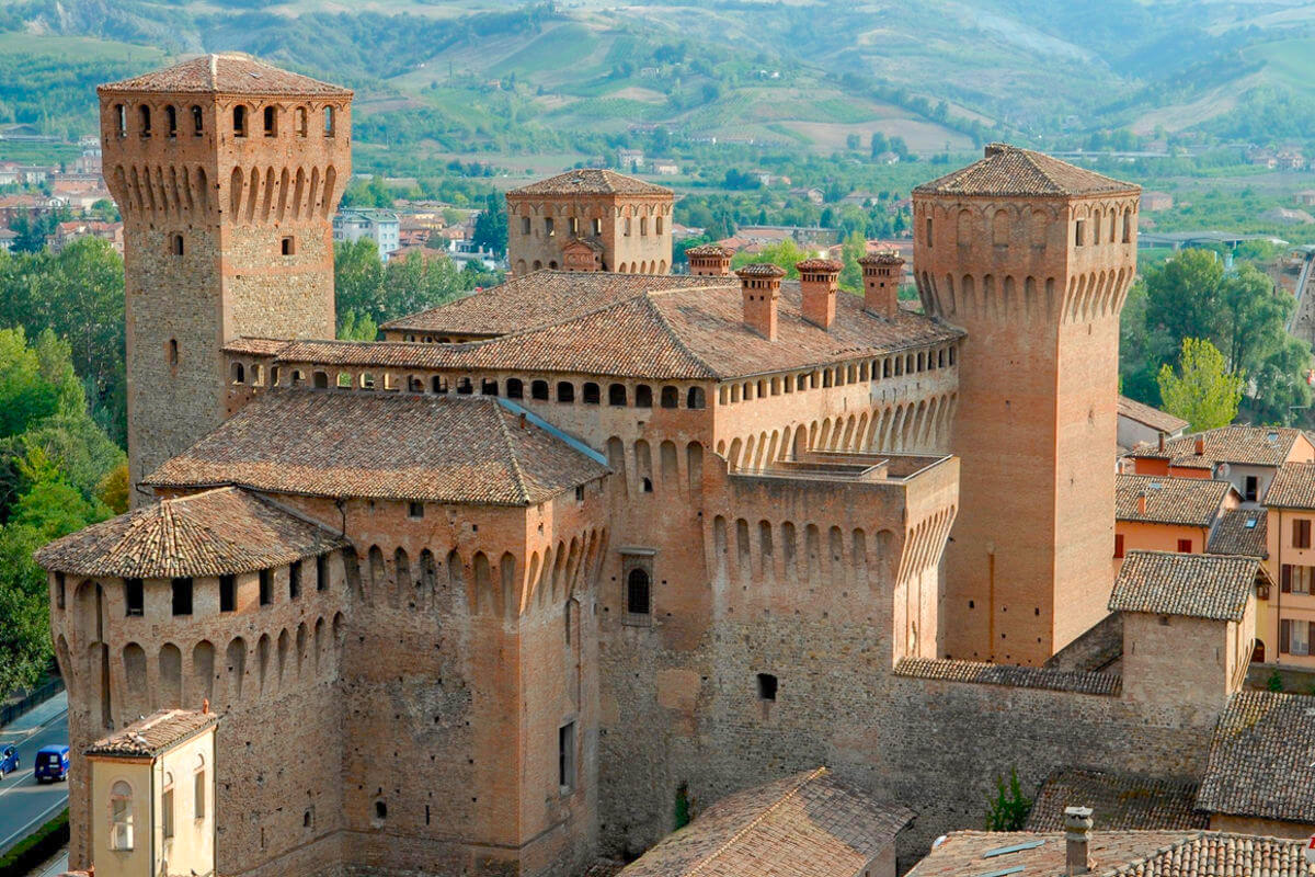 Tour dell'Emilia. Tra antichi Castelli e magici Borghi 16