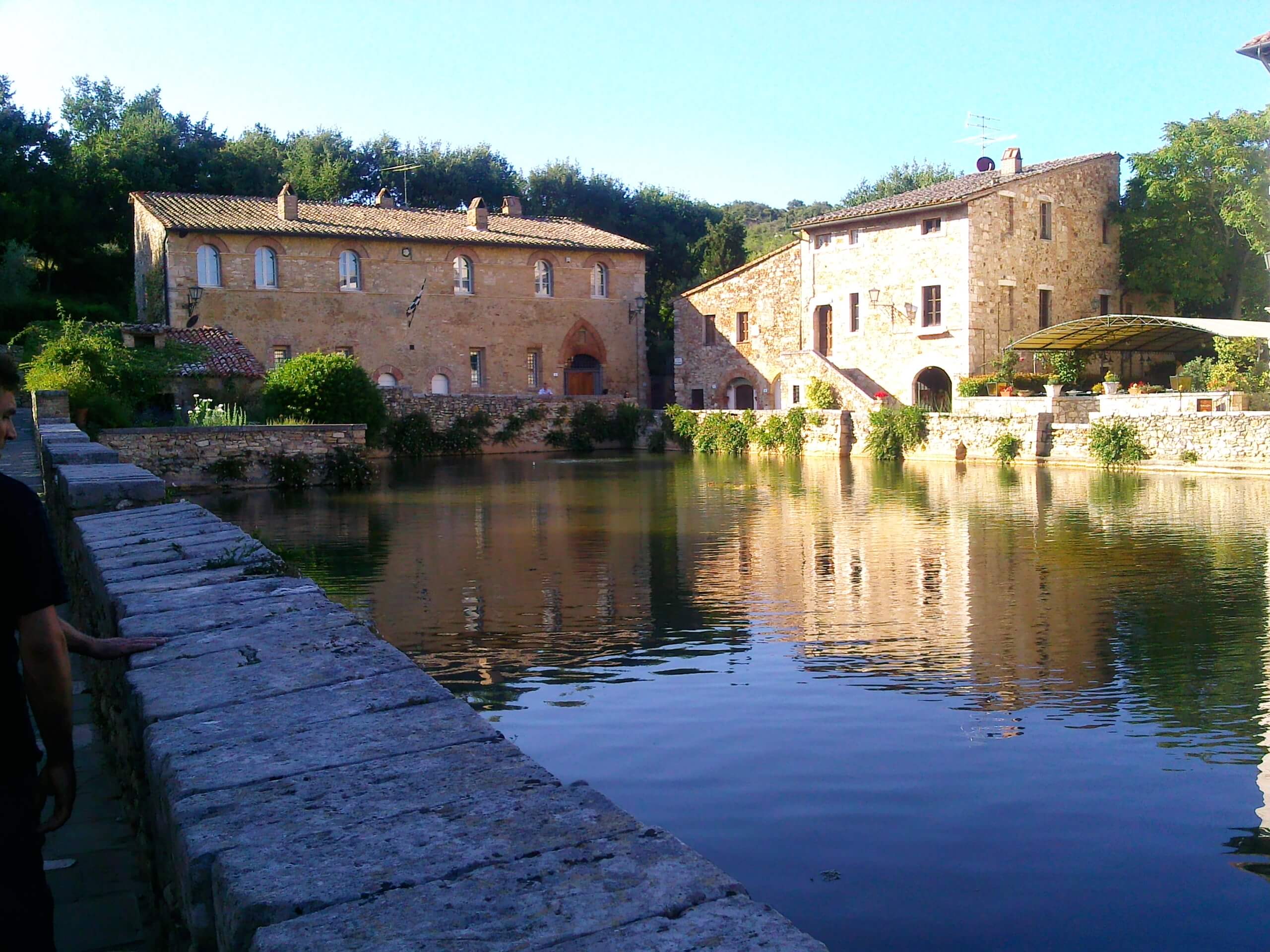 Un viaggio tra la storia e i panorami fiabeschi della Val d'orcia 13