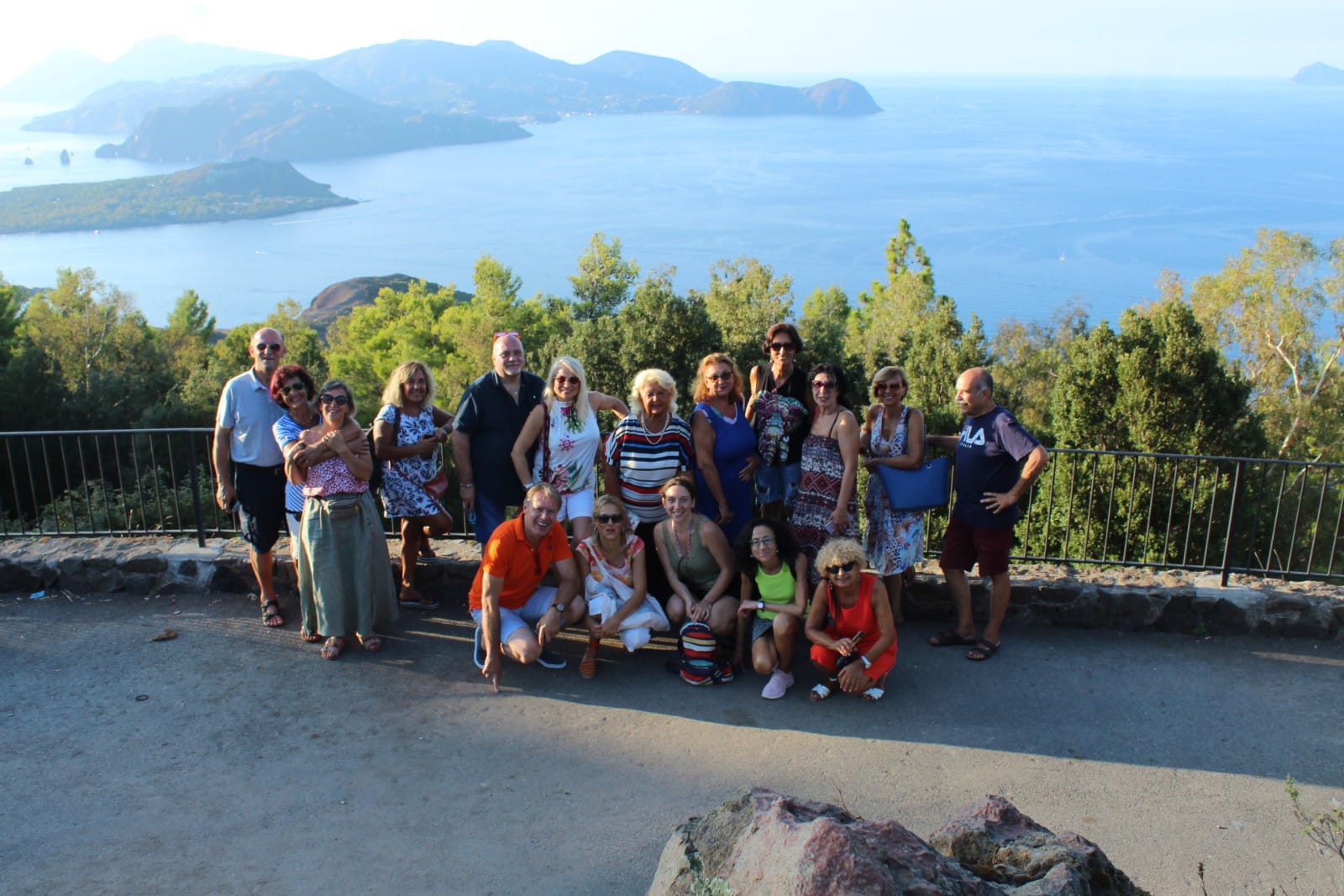 Tour Isole Eolie: Vulcani, Mare e Relax in Sicilia 4