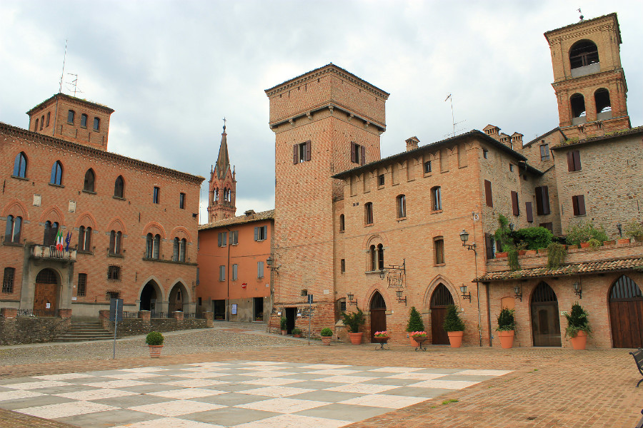 ULTIMI POSTI! Il Carnevale Estense a Ferrara 6