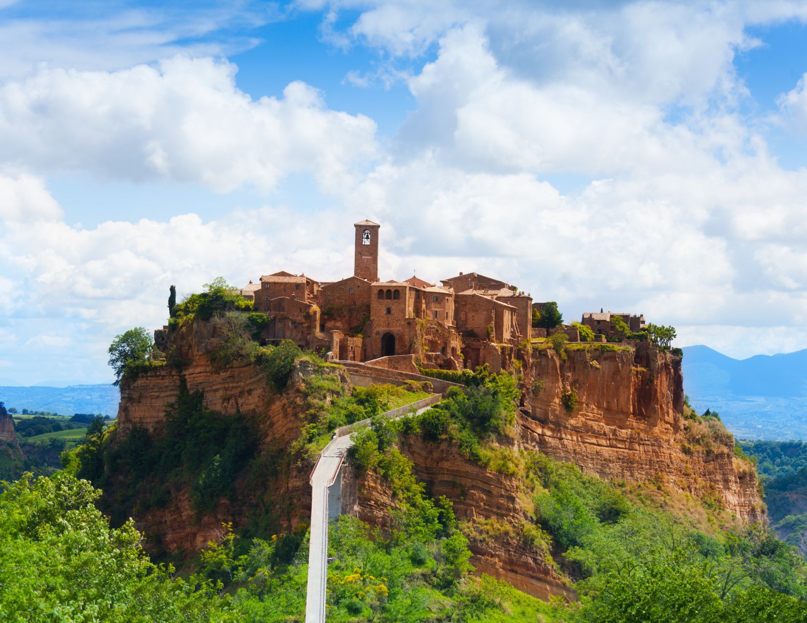 Il Medioevo d'Orvieto e la Città che Muore 11