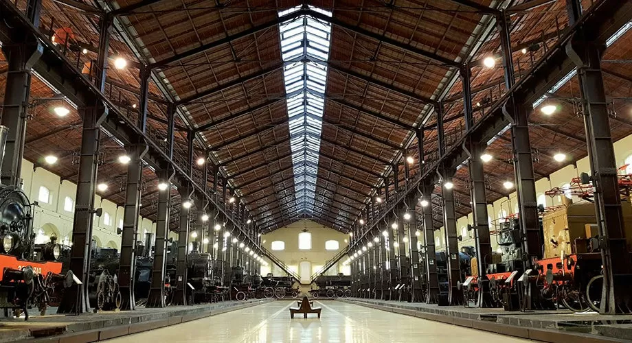 La sagra della castagna e il Museo del treno d'epoca a Napoli 5