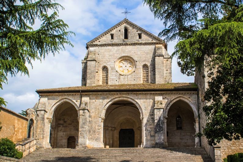 Gita fuori porta con pranzo. Tra luoghi misteriosi e paesaggi incantati 6