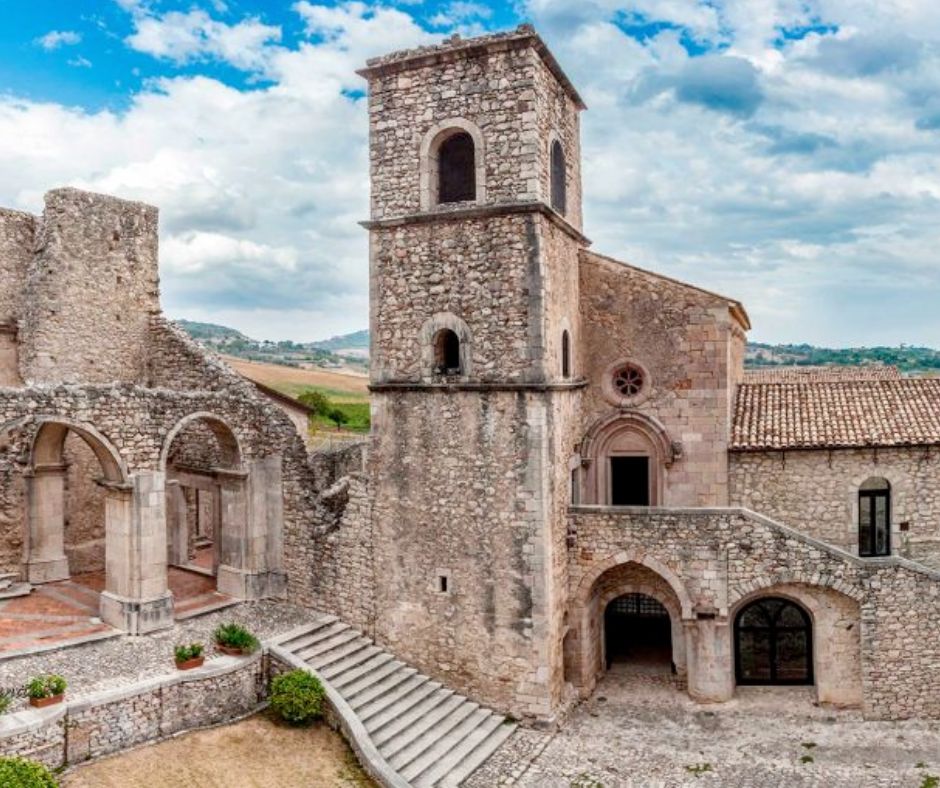 La sagra della castagna e il Museo del treno d'epoca a Napoli 3