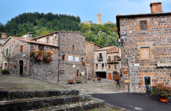 Autunno in Toscana: passeggiata teatrale, pranzo medievale e festa della castagna! 16