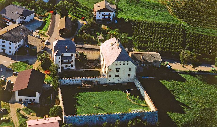 La magia della Primavera tra la Val Pusteria e la suggestiva Valle dei Laghi 24