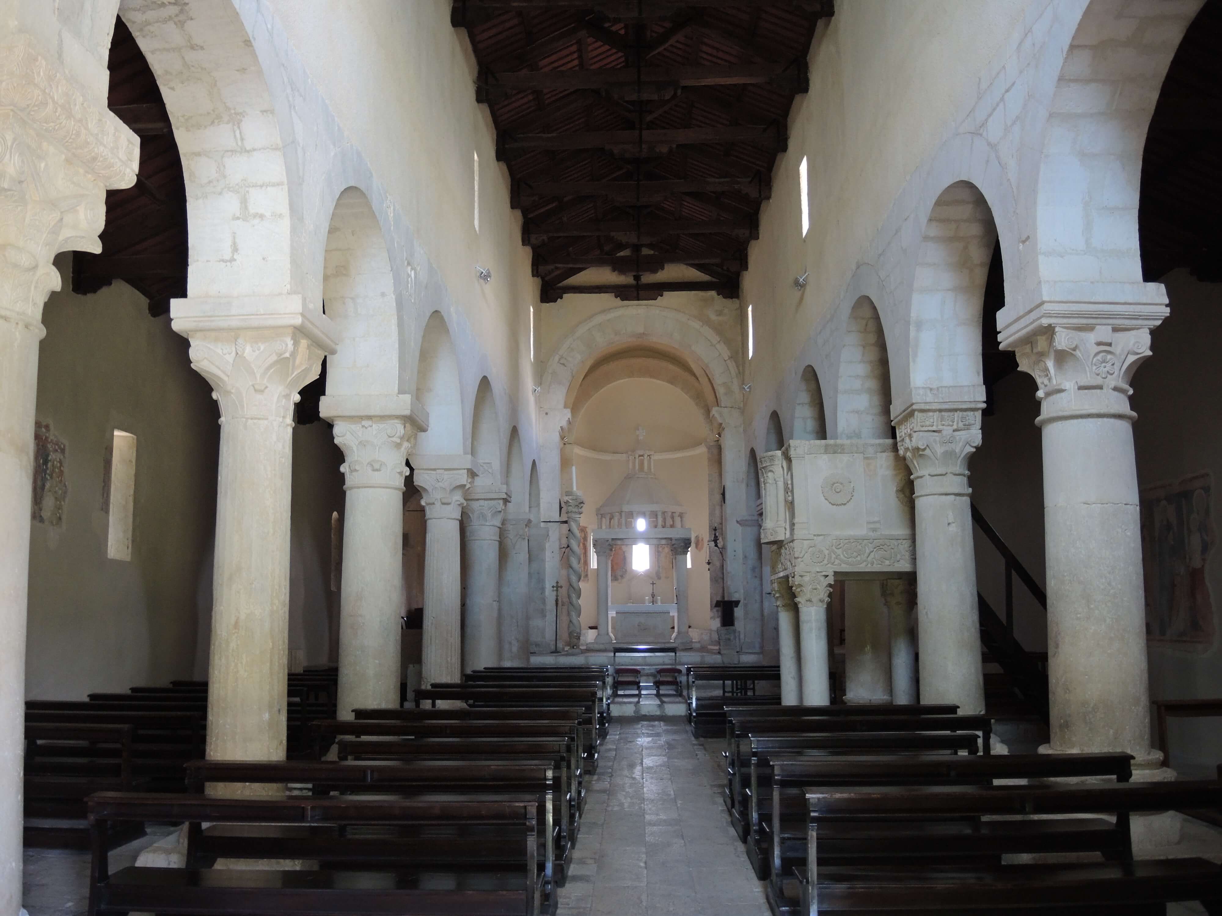 L'Abruzzo delle arti. Dalla Chiesa di Santa Maria ad Cryptas a Bominaco con la famosa Cappella Sistina d'Abruzzo 3