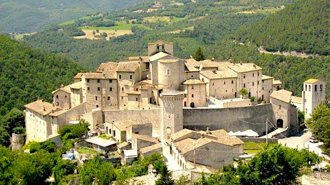I 5 sensi dell'Umbria. Dai colori della Fioritura ai suoni delle Cascate delle Marmore 8