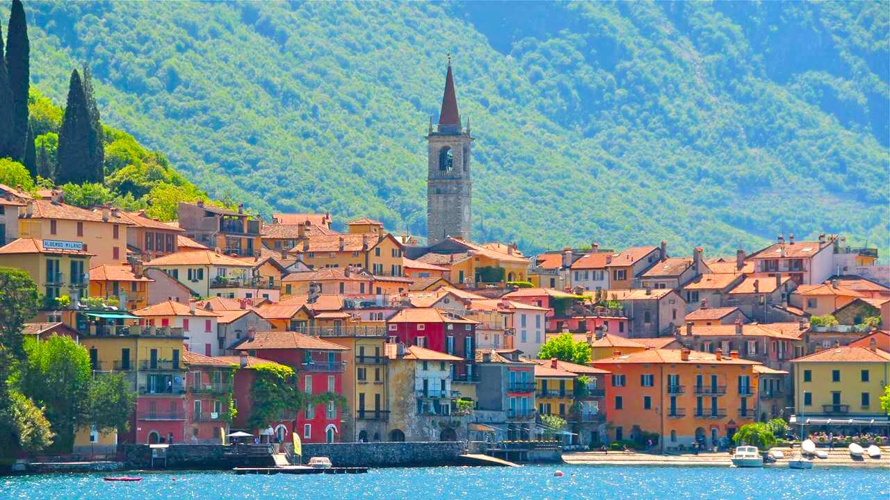 Ponte del 25 aprile a bordo del Trenino del Bernina: tra laghi e treni panoramici 10