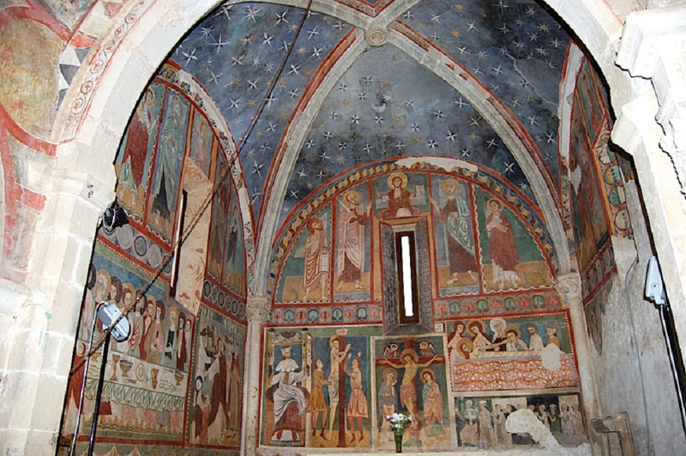 L'Abruzzo delle arti. Dalla Chiesa di Santa Maria ad Cryptas a Bominaco con la famosa Cappella Sistina d'Abruzzo 6