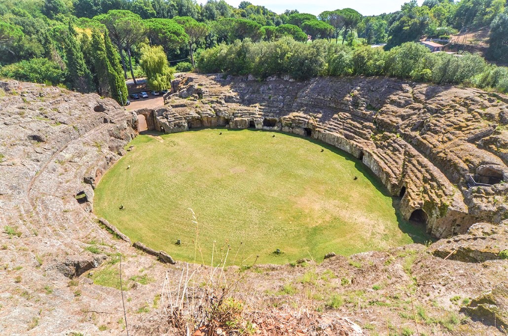 Epifania a Sutri: Storia e tradizioni locali 3