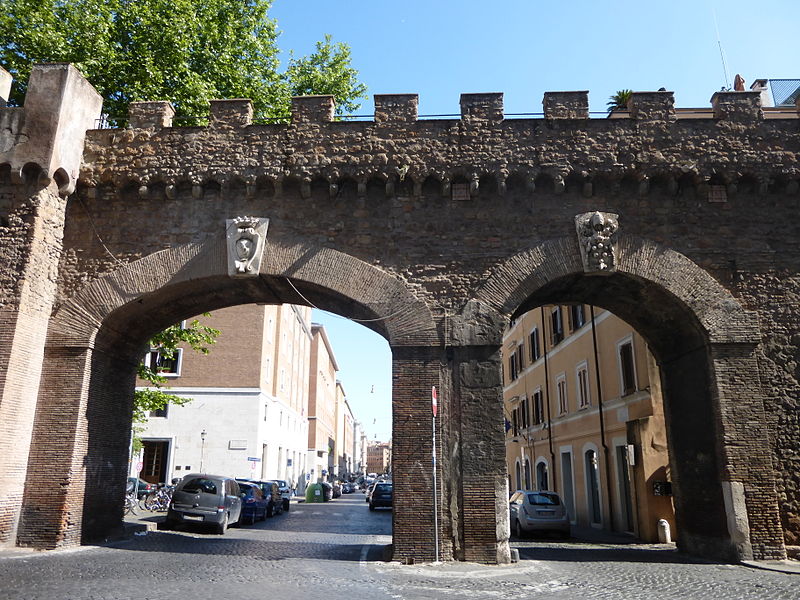 San Pietro e i vicoli di Borgo Pio 7