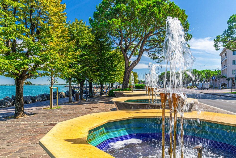 Tour sulle sponde del lago di Garda 10