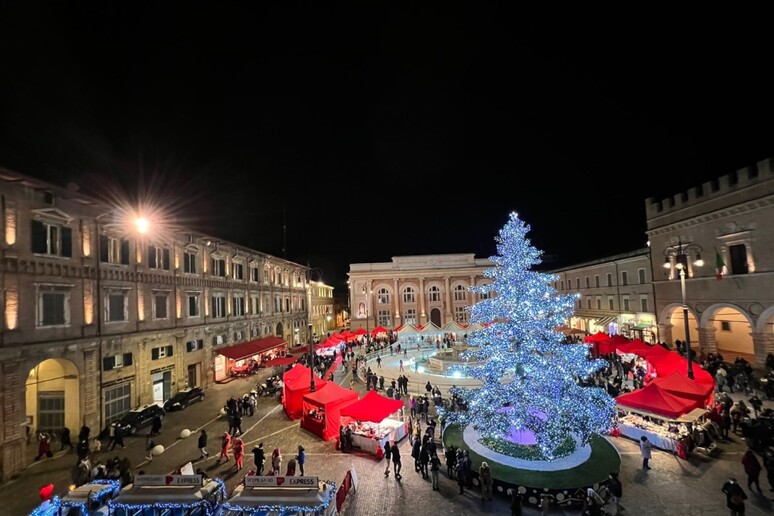 ULTIMI POSTI !Pesaro capitale della cultura 2024 e la sagra del tartufo 16