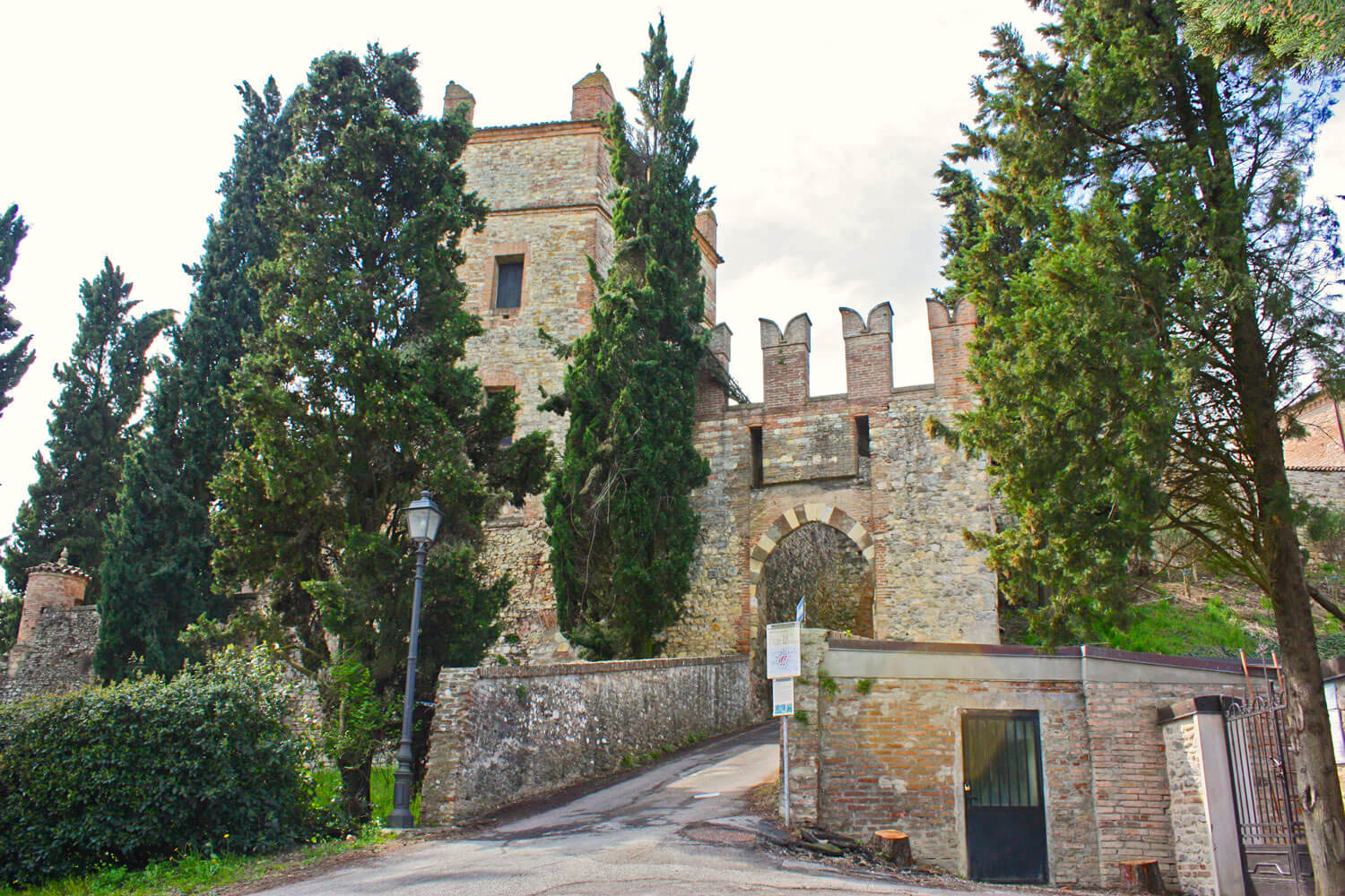 Tour dell'Emilia. Tra antichi Castelli e magici Borghi 12