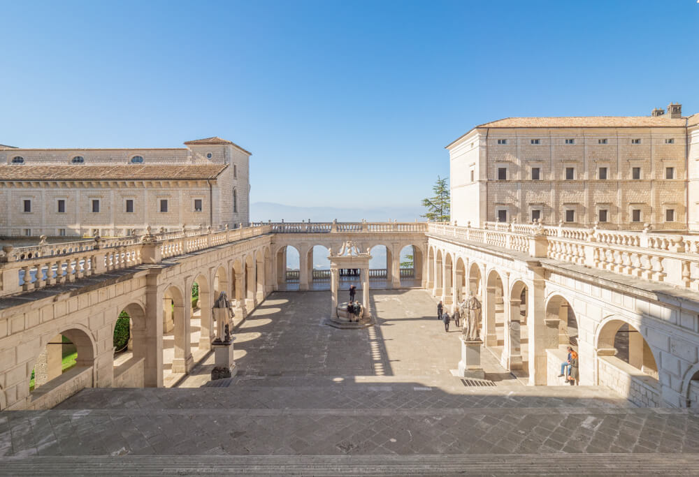 Una domenica all'Abbazia di Montecassino e spettacolo teatrale con Martufello 3