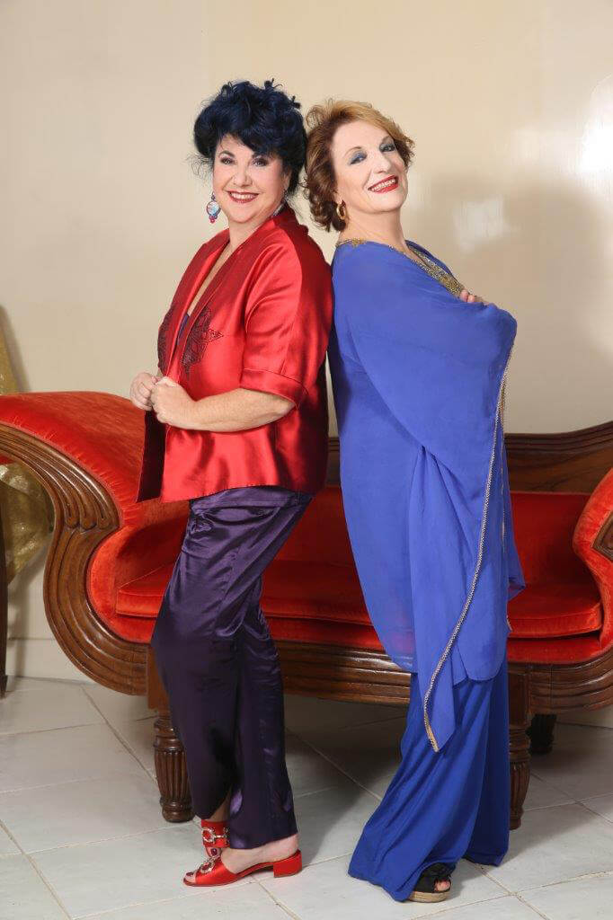 TEATRO MANZONI: "2 DONNE IN FUGA" 2
