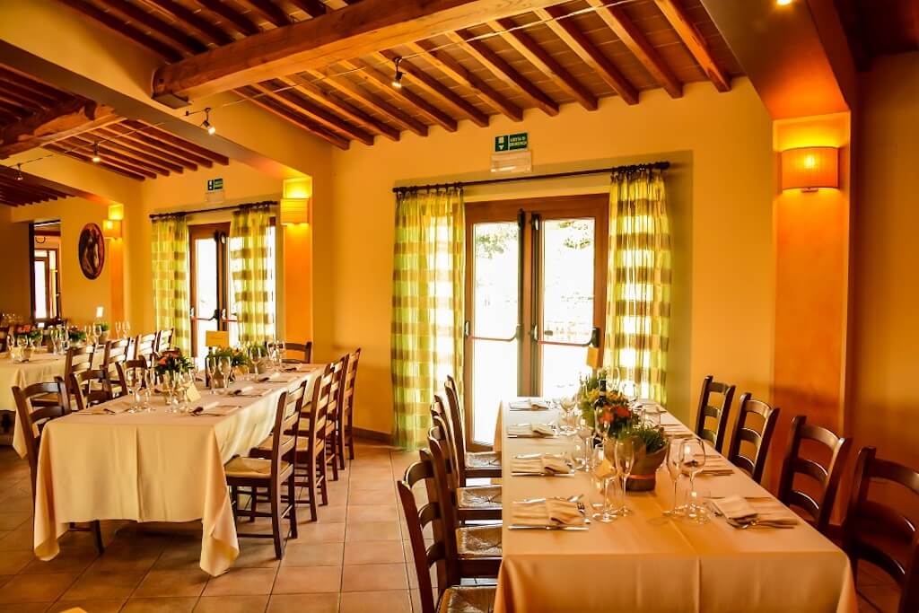 TUTTO ESAURITO! Capodanno in Toscana: tra borghi medievali, presepi, terme e cantucci 17