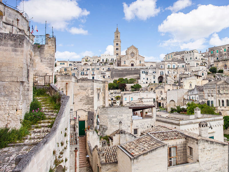 Ponte del 25 Aprile: Matera, Altamura e Castel del Monte - tutto Esaurito 9