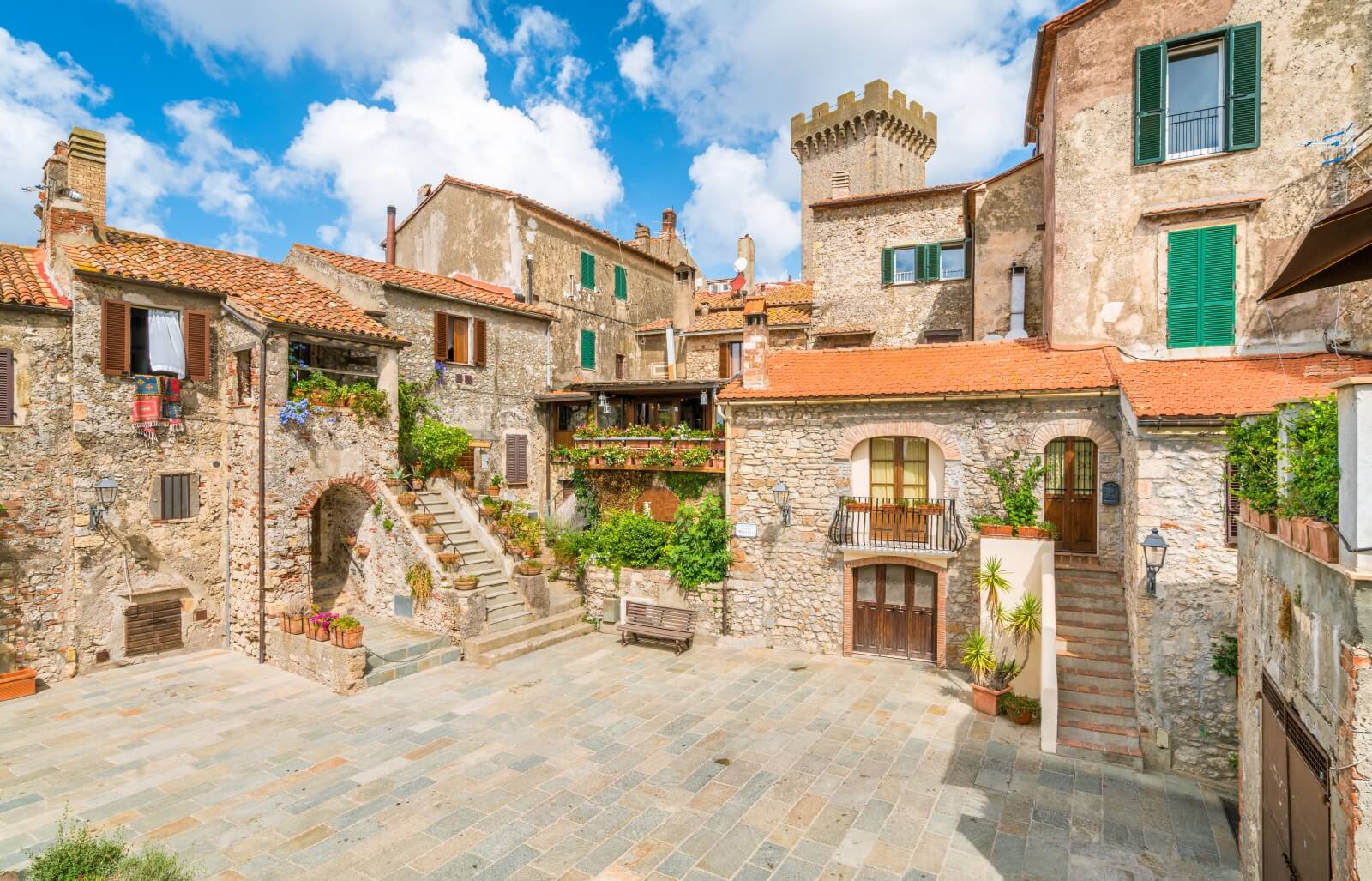 Capalbio e la magia del Giardino dei Tarocchi 4