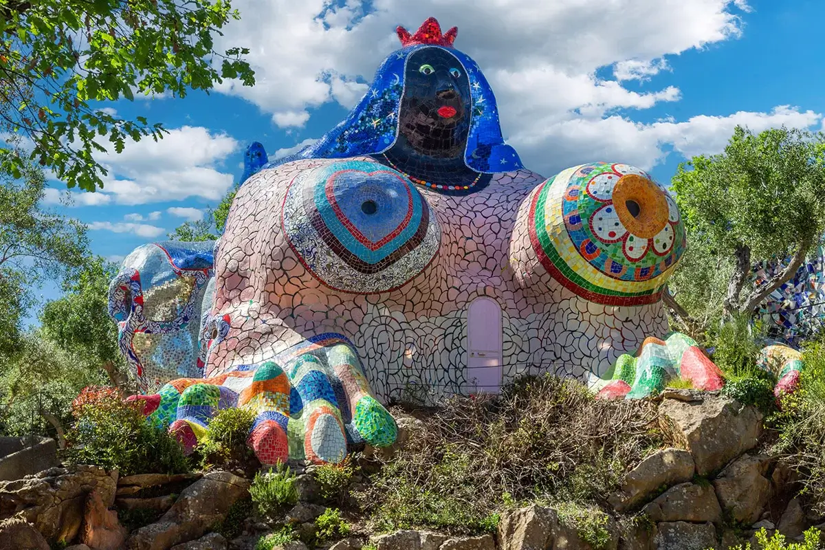 Capalbio e la magia del Giardino dei Tarocchi 6
