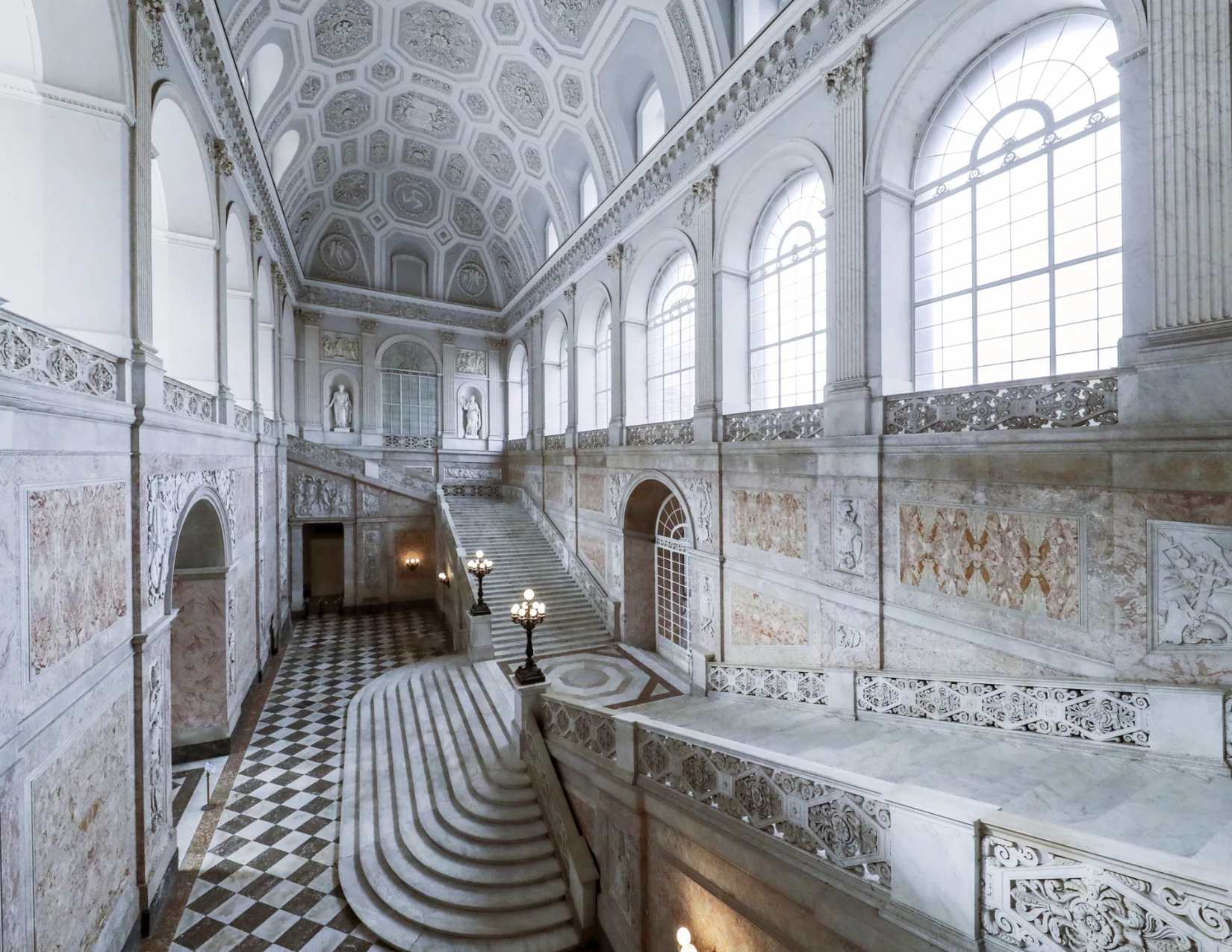 Napoli: Palazzo Reale e centro storico