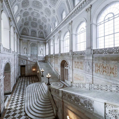Napoli: Palazzo Reale e centro storico