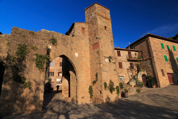 Autunno in Toscana: passeggiata teatrale, pranzo medievale e festa della castagna! 4