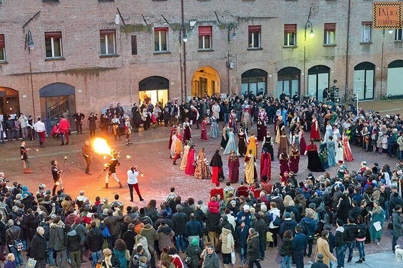 ULTIMI POSTI! Il Carnevale Estense a Ferrara 8