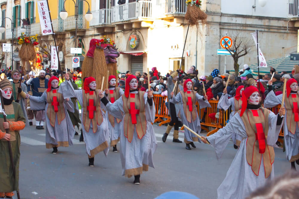 Tra maschere e carri: il Carnevale di Putignano e di Massafra 10